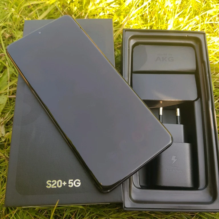Samsung Galaxy S20+ 5G (Snapdragon 865), 12/128 ГБ