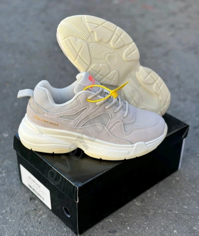 Кроссовки женские Balenciaga