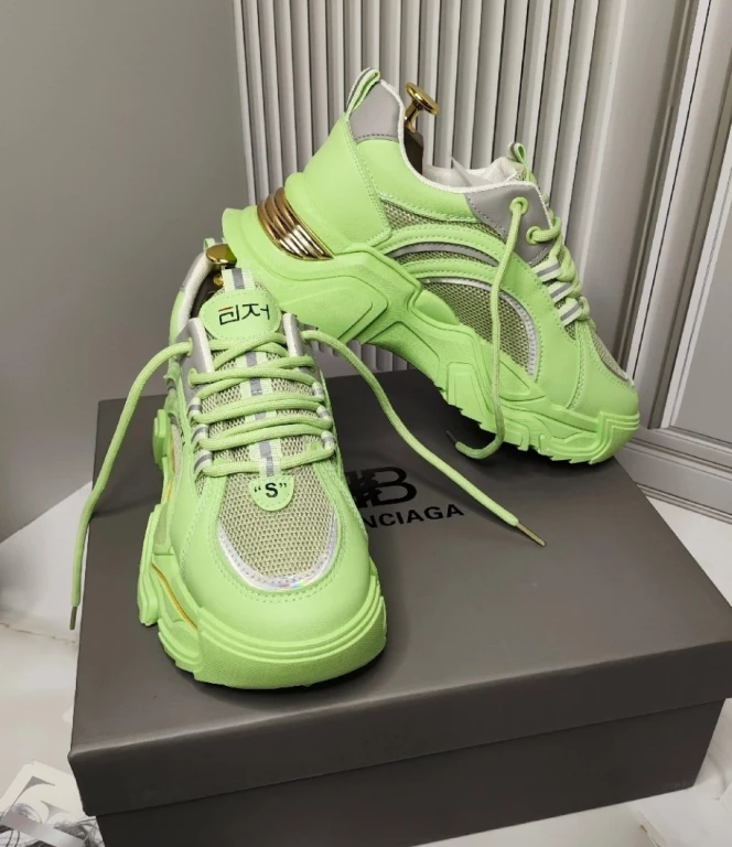 Кросовки на лето