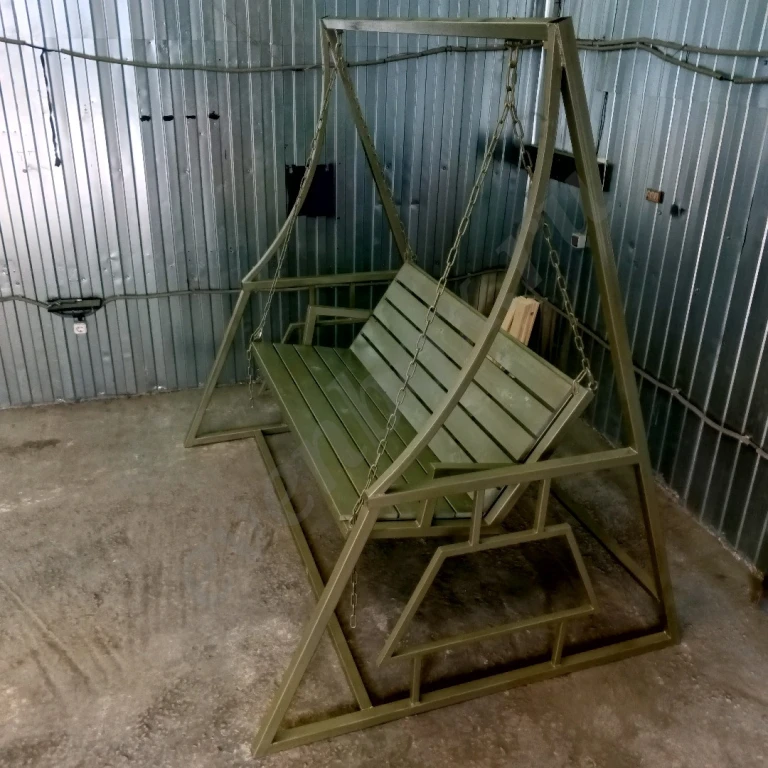 Качеля садовая металлическая