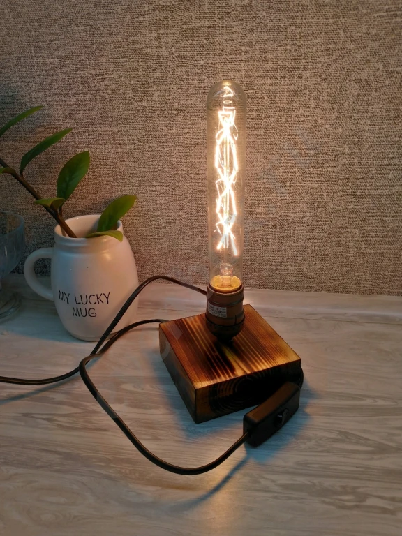 тёплый светильник лофт