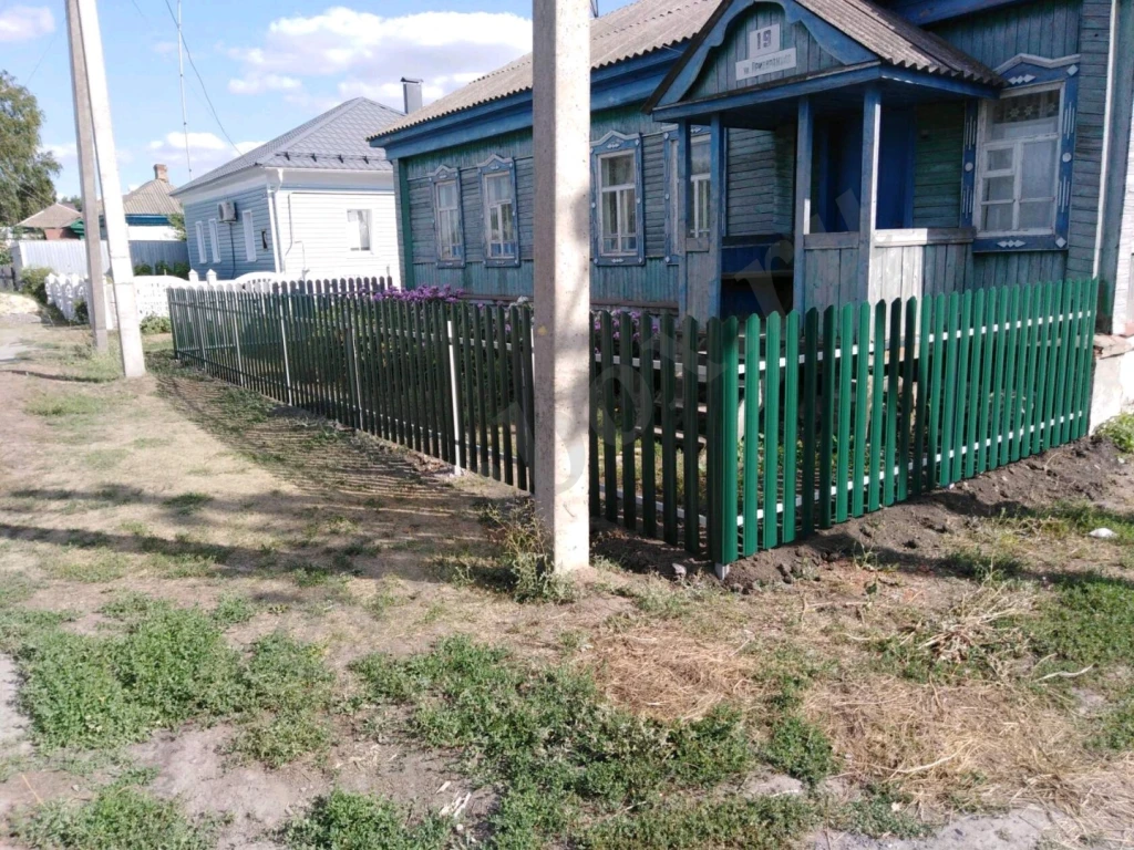 монтаж заборов металлопрофиль