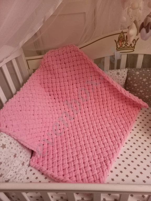 Плюшевый вязаный плед