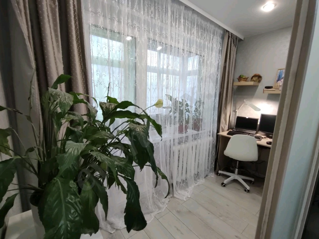 Квартира, 3 комнаты, 49.5 м², Собственник