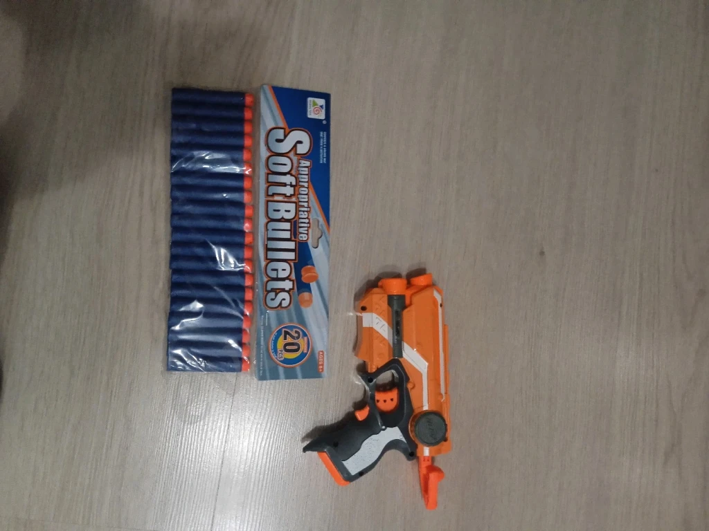 Бластер NERF  игрушечный