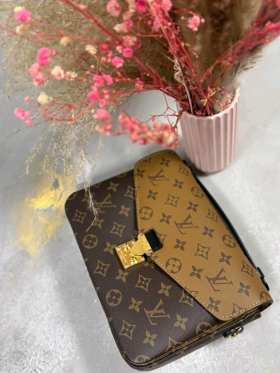 Сумка Louis vuitton
