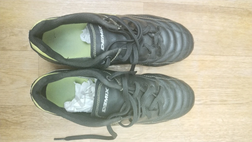 футбольные бутсы demix