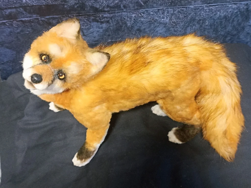 Лисенок реалистичный.