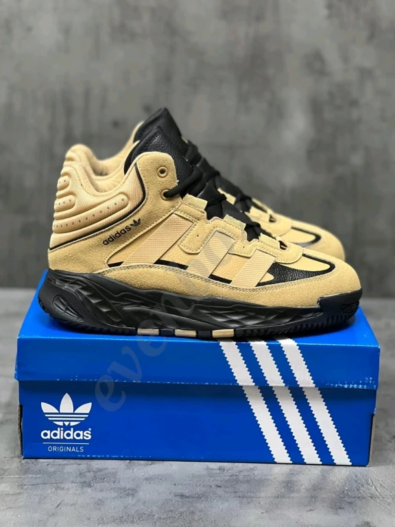 Кроссовки Adidas Niteball