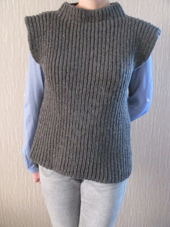 Жилет из овечьей шерсти