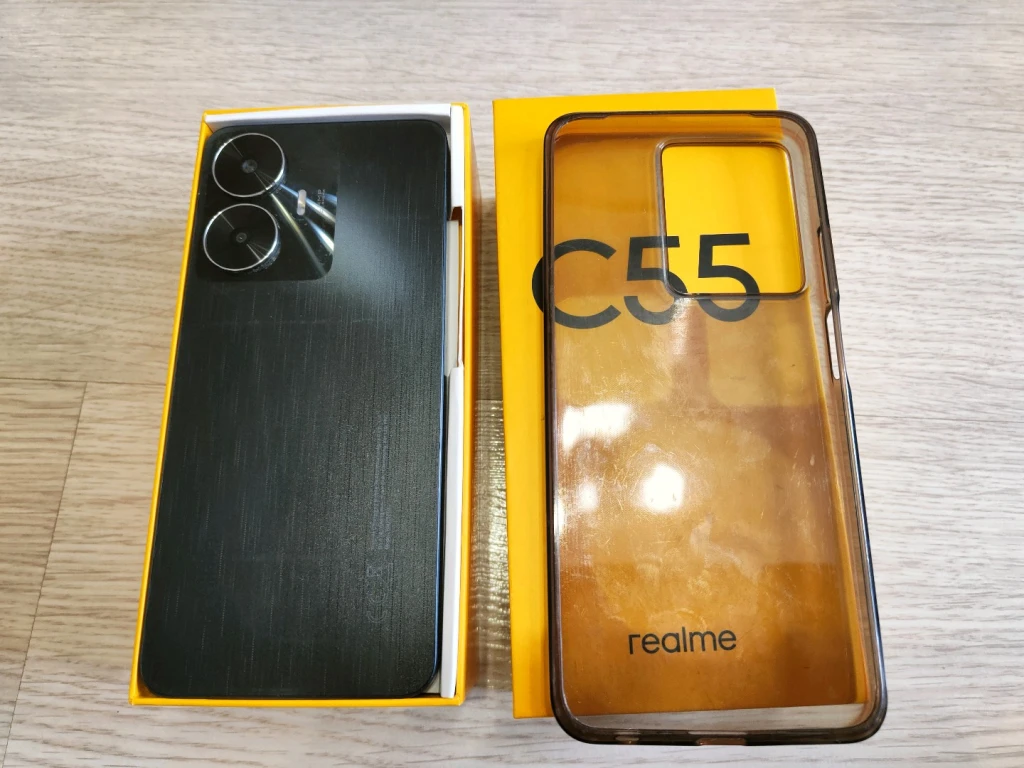 Realme c55