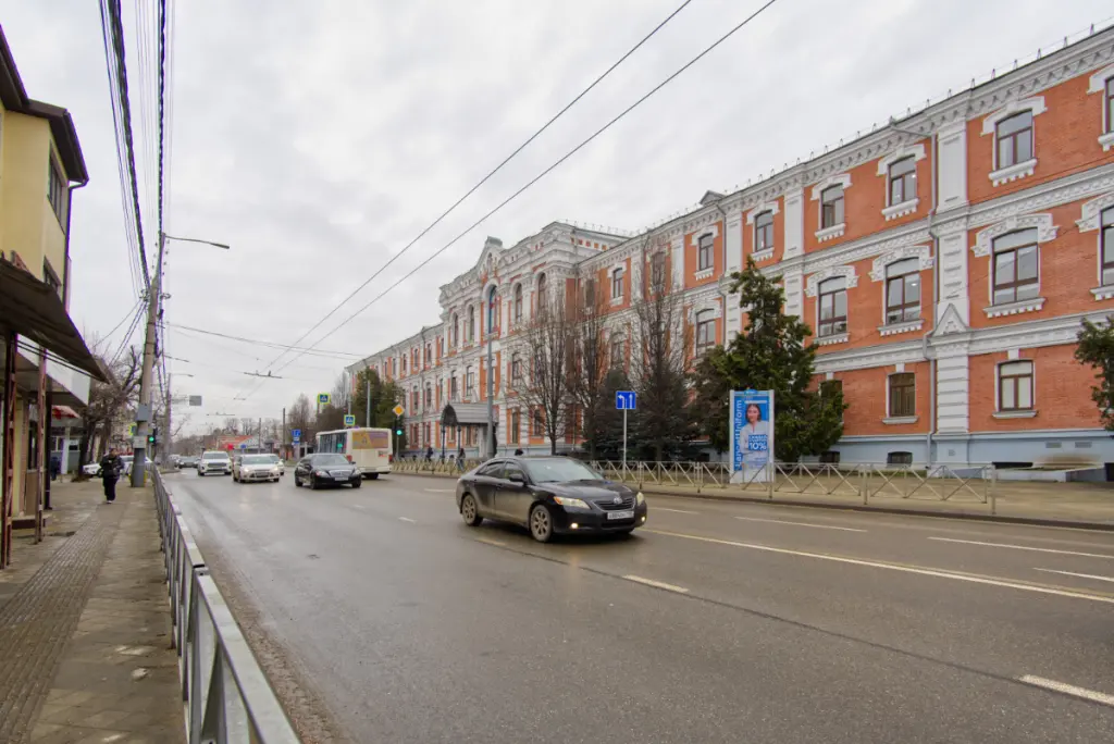 Комната с видом на парк