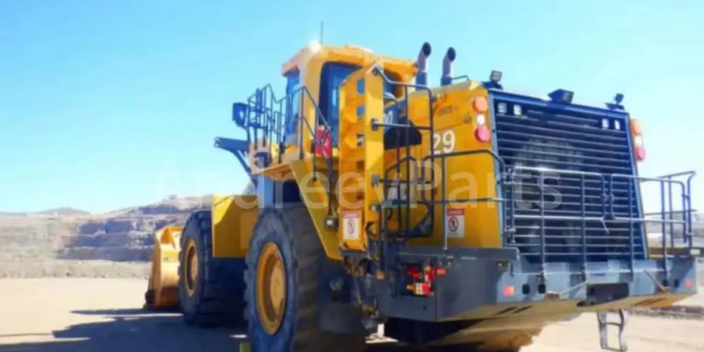 Фронтальный погрузчик Komatsu WA900-8R