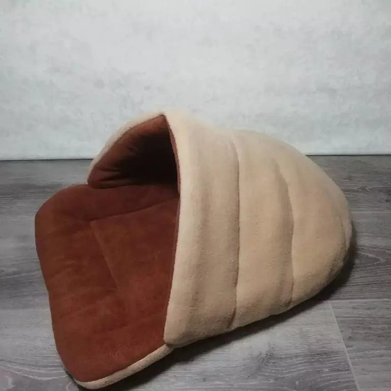 Лежанка для собаки