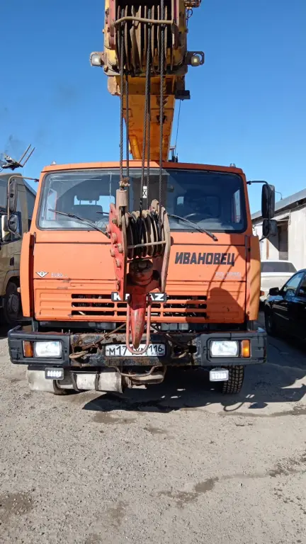 Предлагаем услуги (аренда) автокраны 25т (вылет стрелы 21,7 м),