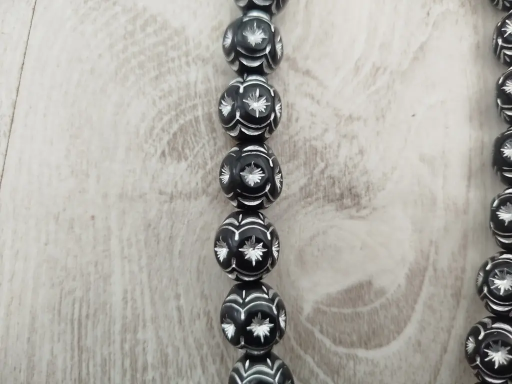 Чётки , подвеска на зеркало.