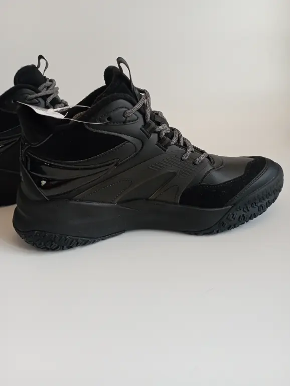 новые кроссовки fila